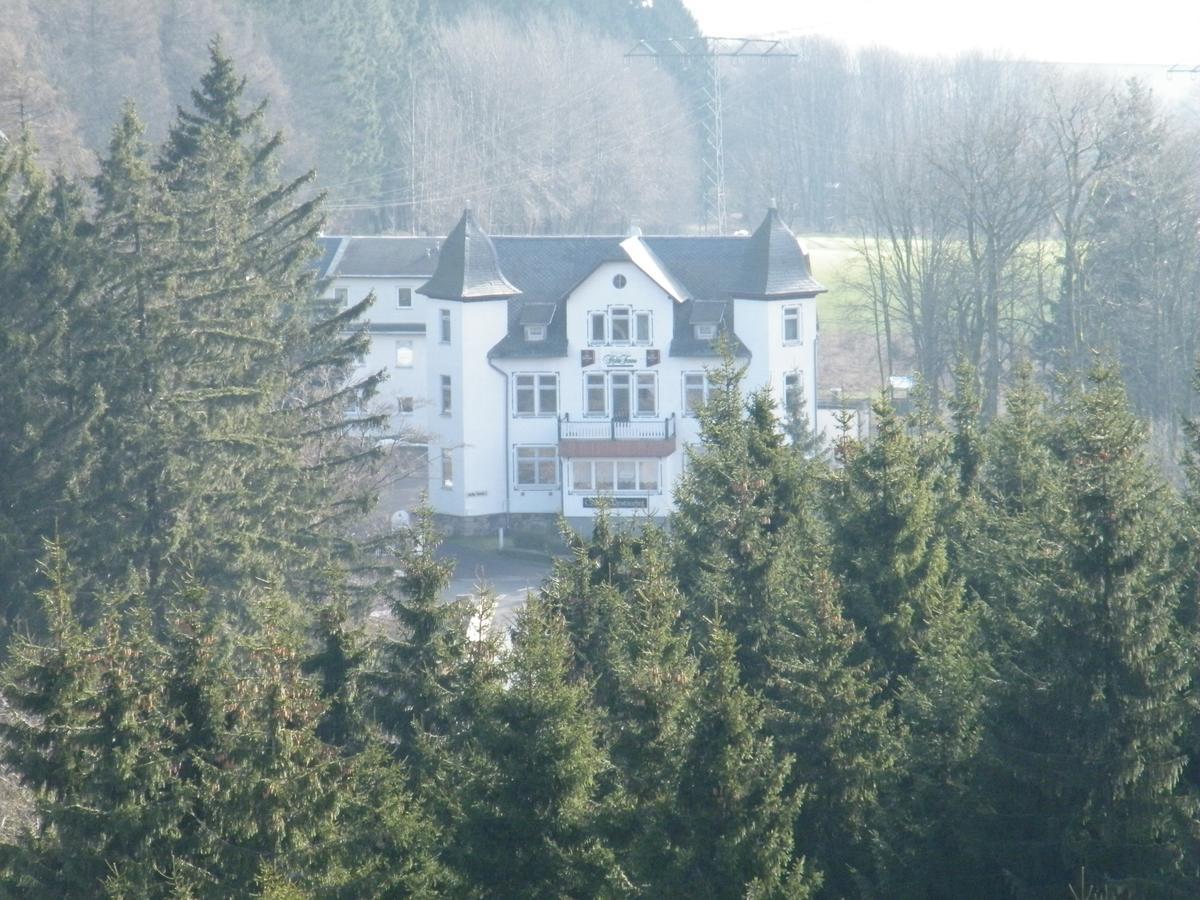 Hotel Restaurant Hohe Tanne Grossbreitenbach Esterno foto